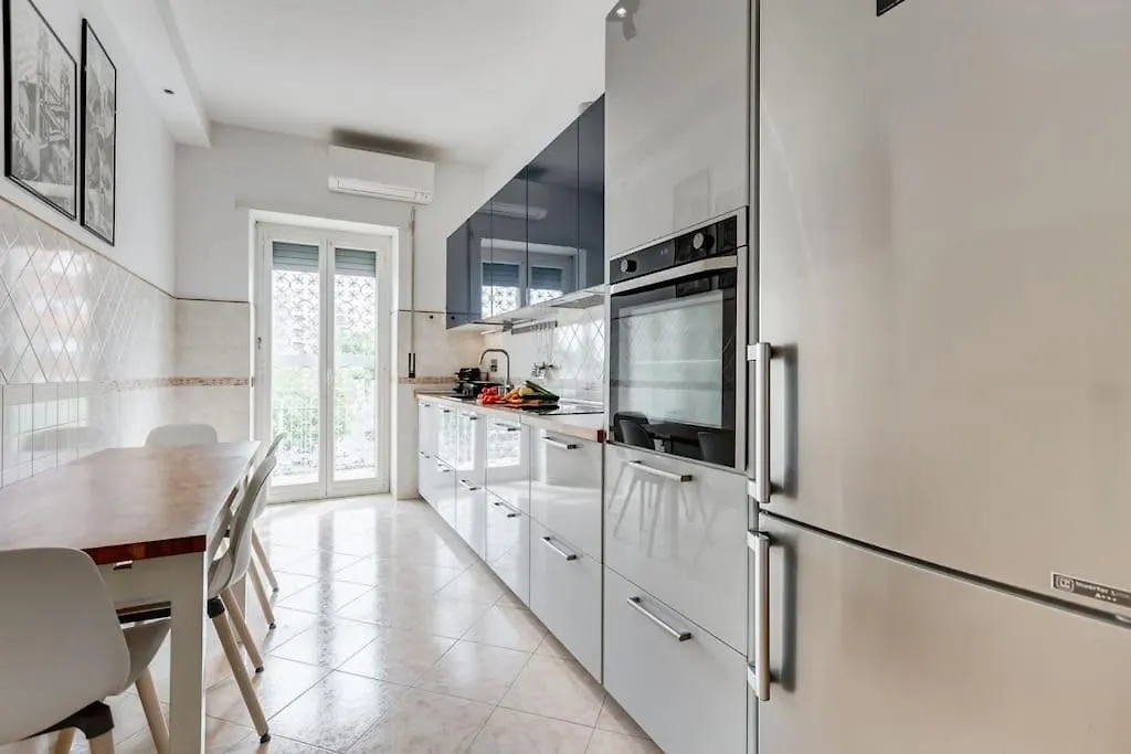 Bdc - Rome, Open City! 3-Bdr! Apartment