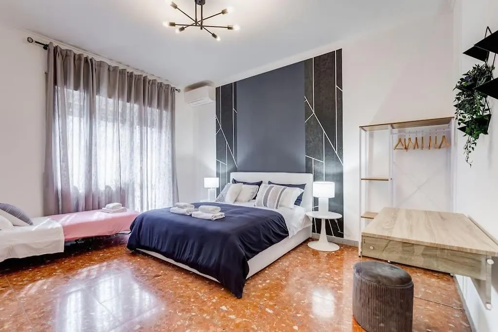 Bdc - Rome, Open City! 3-Bdr! 0*, Rome Italy