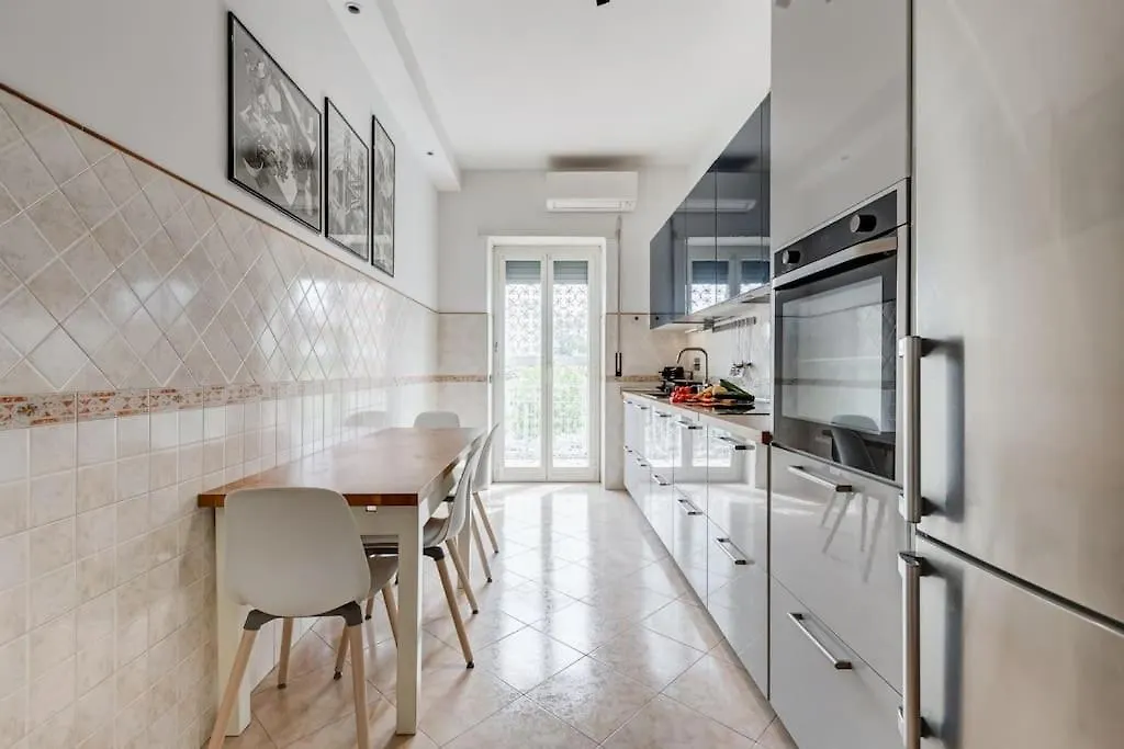 Bdc - Rome, Open City! 3-Bdr! Apartment