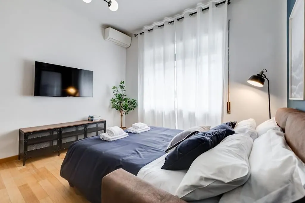 Bdc - Rome, Open City! 3-Bdr! Apartment